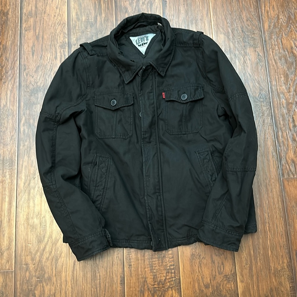 Levi’s Trucker Jacket. Size Large. Black.